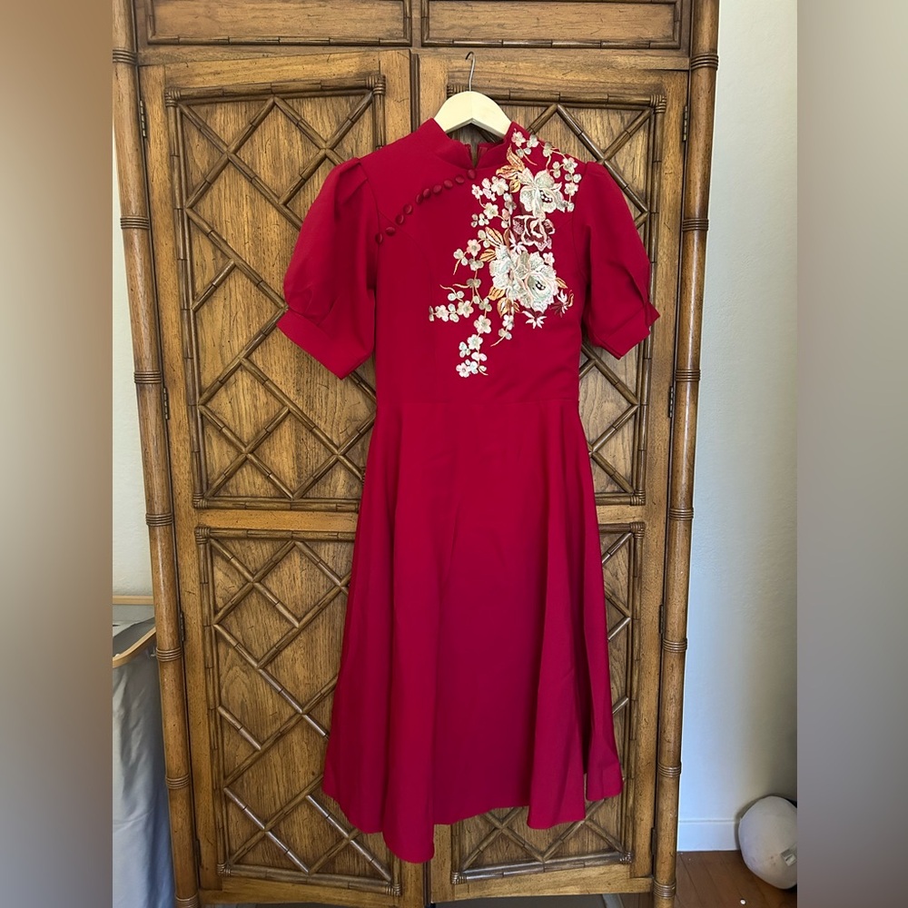 Red qipao / cheongsam